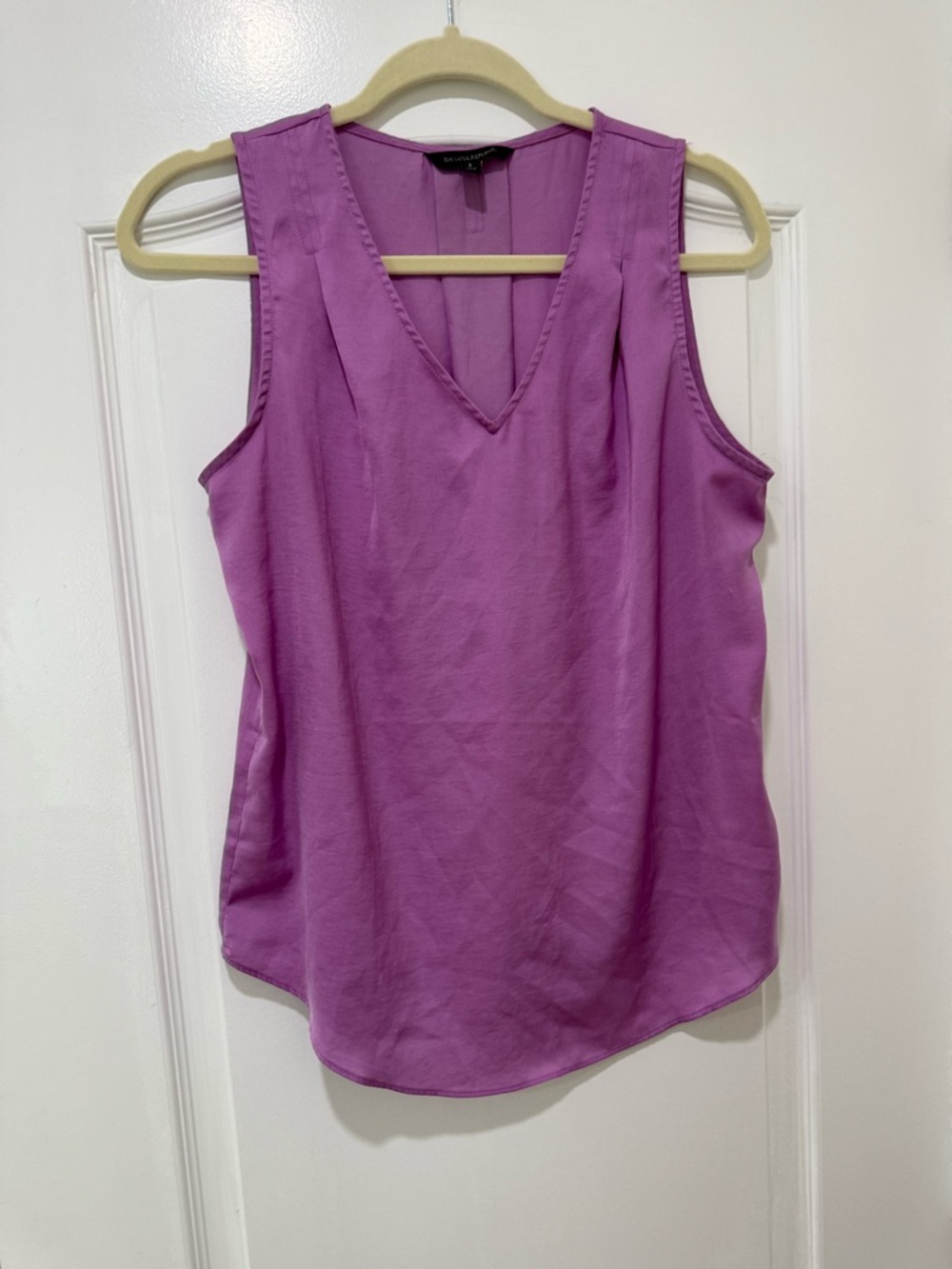 Banana Republic Lavender-Purple V-Neck Sleeveless Camisole
